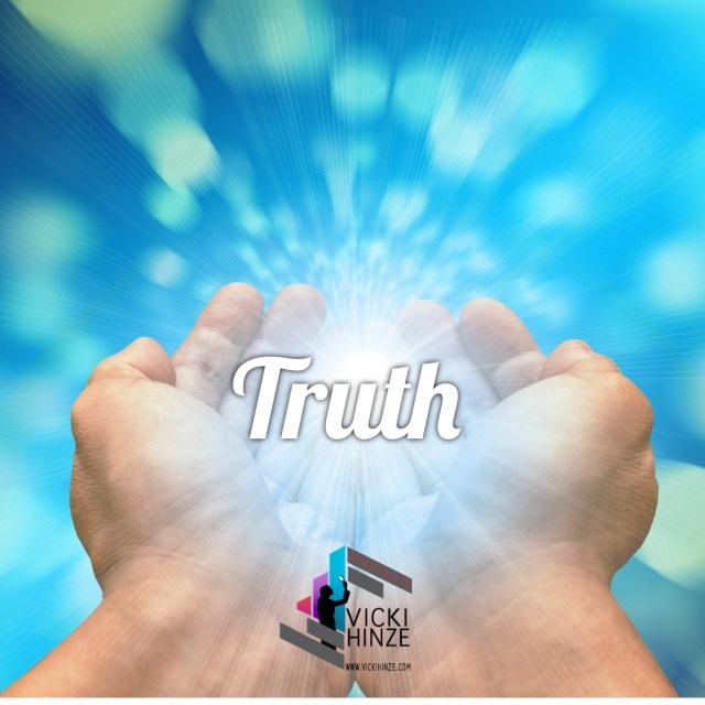 Love Hurts and Heals, Vicki Hinze, Christians Read